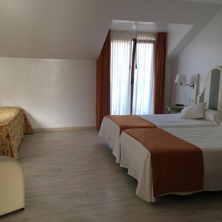 Hotel Valle De Cabezon Cabezon De La Sal Phòng bức ảnh